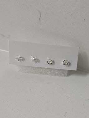 Hello Kitty Silver Tone Mini Stud Earrings 2 Pk